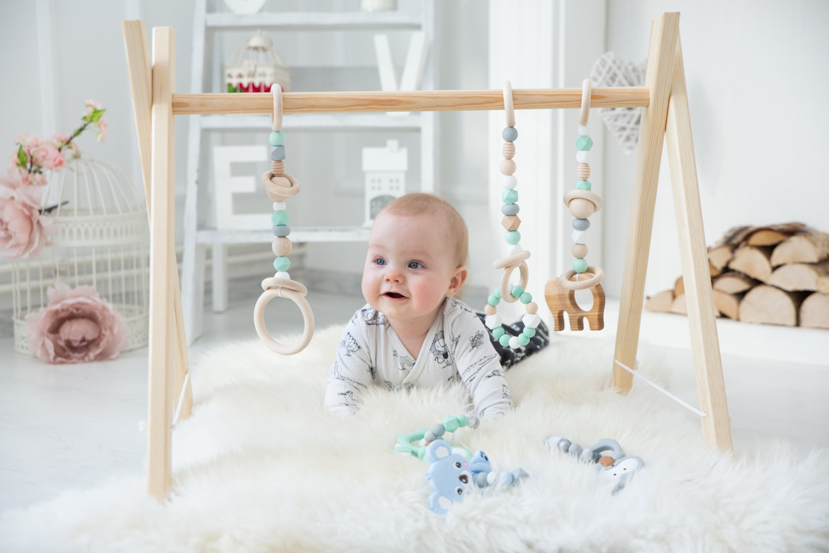 Aktivitātes statīvi / Rotaļlietas