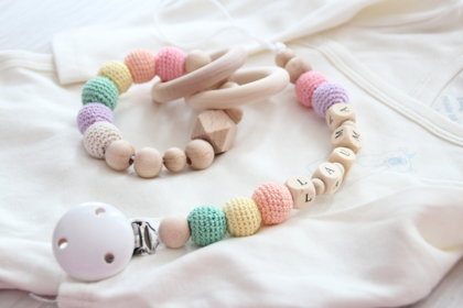 Pasteļu krāsas graušanas manta ar turētāju (1)